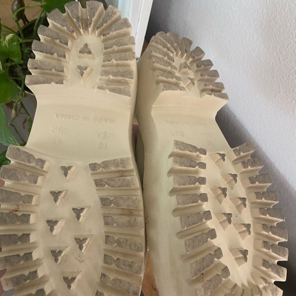 Jeffrey Campbell Cream Platform Mules - Picture 3 of 4